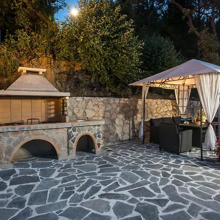 Oasis Luxury Βίλα