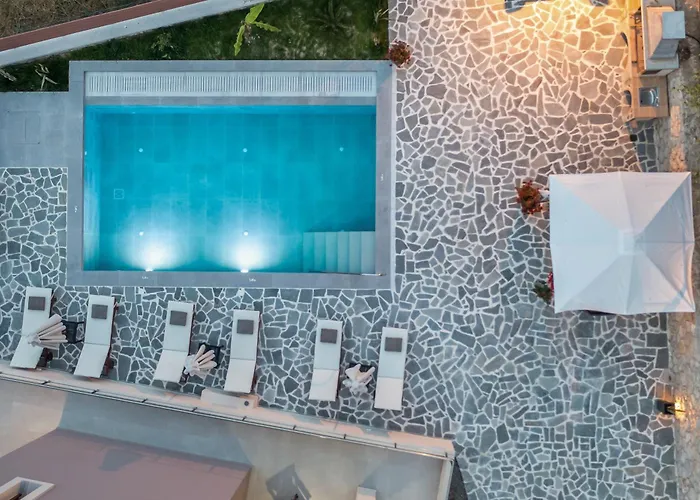 Oasis Luxury Βίλα *